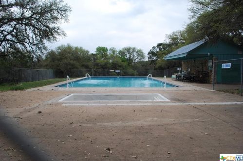 1891 Tanglewood Trl Ct, Spring Branch TX 78070-5237 exterior