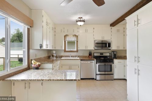 2487 13th Ave, Saint Paul MN  55109-2437 exterior