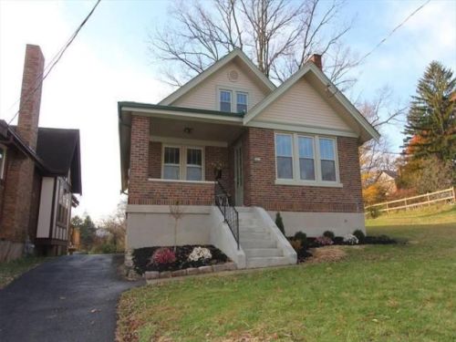 2953 Feltz Ave, Cincinnati, OH 45211-4923
