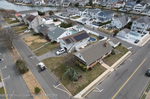 214 Laurel Ct, Point Pleasant Beach, NJ 08742-3242
