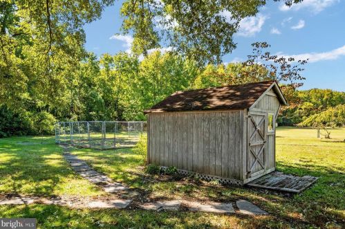 6482 Shady Side Rd, Shady Side MD 20764-9715 exterior