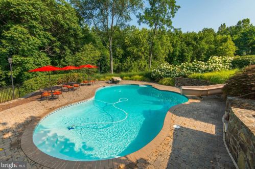 17165 Clarksridge Rd, Leesburg, VA 20176-7100