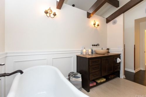 9439 Friendly Woods Ln, Whittier CA 90605-1657 exterior