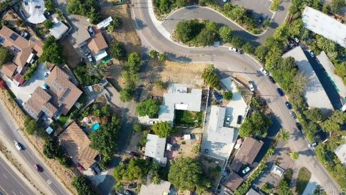 835 Phillips St, Vista CA  92083-7108 exterior