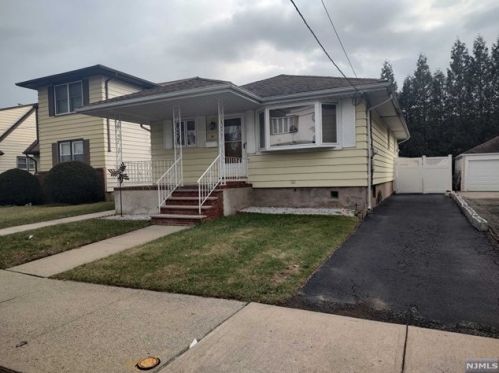36 Lizette St, Outwater, NJ 07026-3808