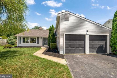115 Arbor Meadow Dr, Erial, NJ 08081-1758