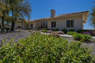 1125 Lorenzo Dr, Fallbrook, CA 92028-4563