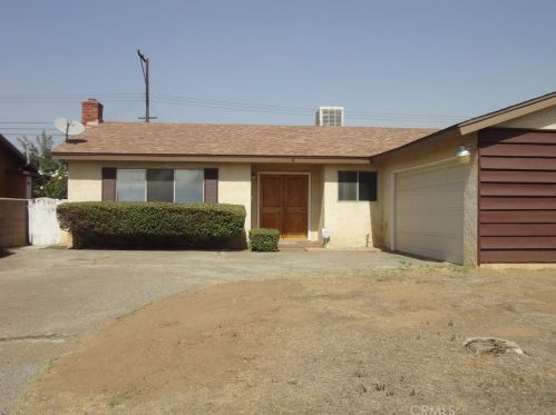 19426 Cromwell St, Rialto, CA 92376-2612