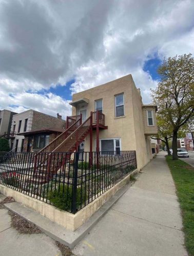 3300 Parnell Ave, Chicago, IL 60616-3518