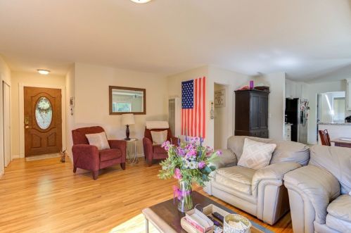251 Jeffrey Dr, San Luis Obispo, CA 93405-1247