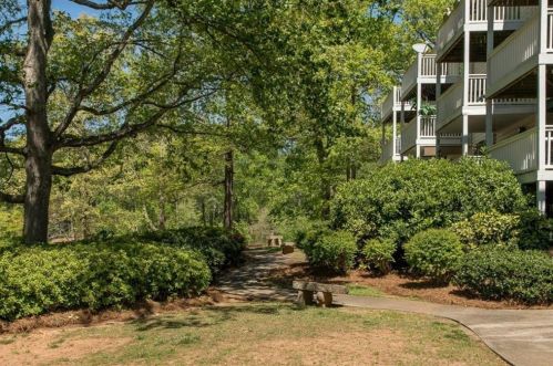 1410 Fox Hall Ln, Atlanta GA  30316 exterior