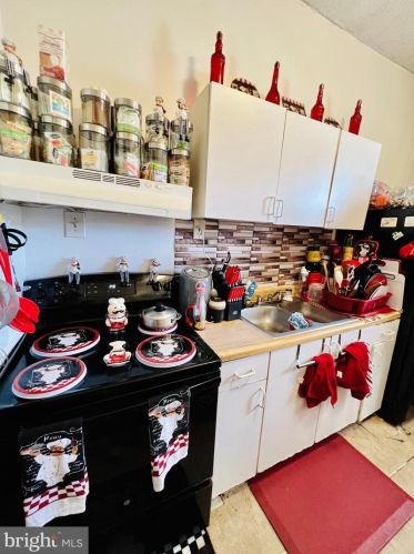 3563 11 St, Philadelphia PA 19140-4303 exterior