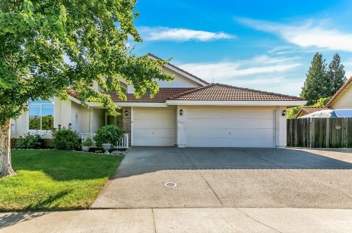 101 Corrigan Ct, Folsom, CA 95630-8616