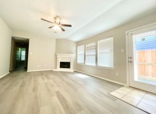 5723 Wandering Creek Dr, Richmond TX  77469-6191 exterior