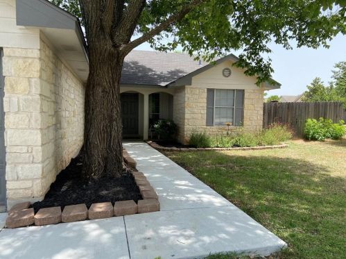 2010 Barnett Dr, Cedar Park, TX 78613-6045
