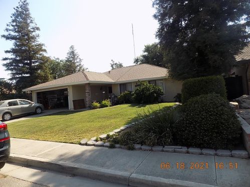 826 Golden Gate Ave, Dos Palos, CA 93620-2033