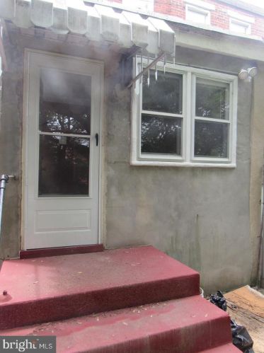 1416 Mount Ephraim Ave, Camden, NJ 08104-1154