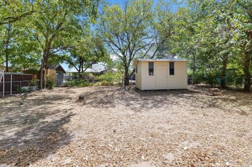 5707 Cedardale Dr, Austin TX  78745-4023 exterior