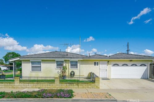 2440 Gramercy Ave, Anaheim CA  92801-3227 exterior