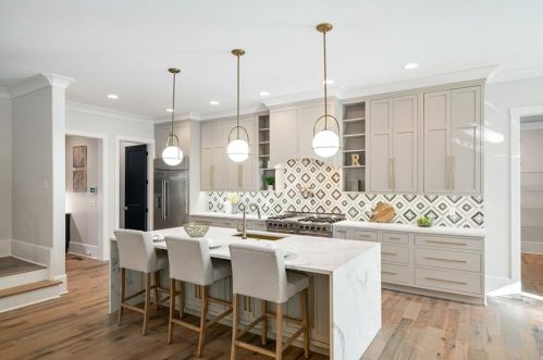 2731 Arden Rd, Atlanta GA  30305-1913 exterior