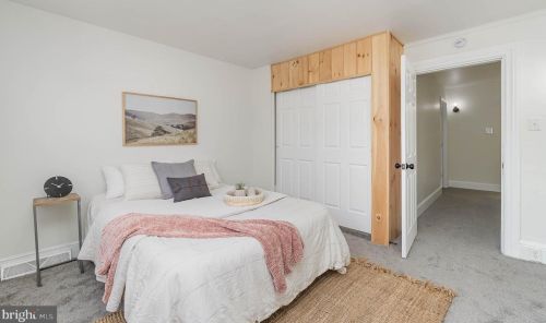 706 Beaver St, Lancaster PA  17603-5802 exterior