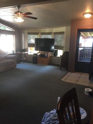 3350 Liberty Rd, Dallas, OR 97338-9420
