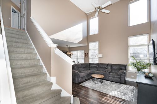 1397 Baronet Ln, Palatine, IL 60074-6818