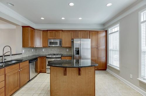4961 Colchester Ct, Atlanta GA  30339-9002 exterior