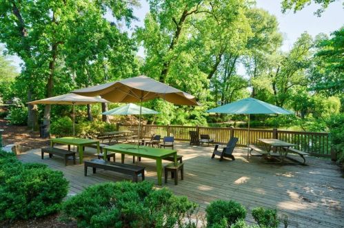 1490 Brooklyn Ave, Atlanta GA  30309-2202 exterior