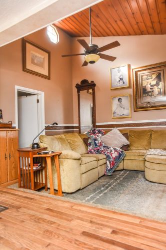 8342 Main St, Nelson IL  61021-9406 exterior