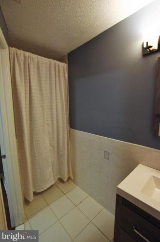 6100 Heron Pond Ct, Springfield VA  22015-3738 exterior