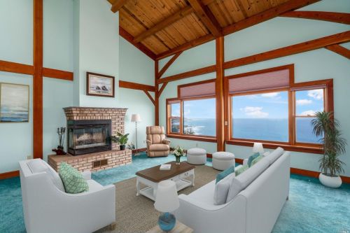 24441 Hillshore Dr, Fort Bragg, CA 95488-8718