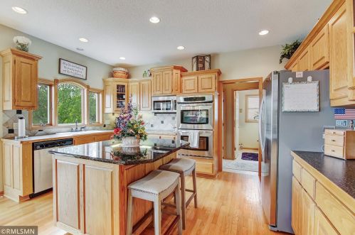 10098 Bridgewater Pkwy, Saint Paul MN  55129-8576 exterior