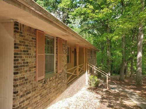 1177 Pine Knoll Ln, Conyers, GA 30013-1243