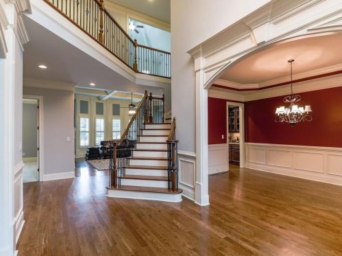 2324 Treehaven Dr, Lithonia, GA 30078-5517