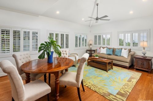 5576 Poola St, Honolulu HI  96821-1565 exterior