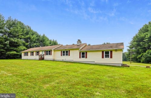 14683 Thoroughbred Dr, Nokesville, VA 20181-2501