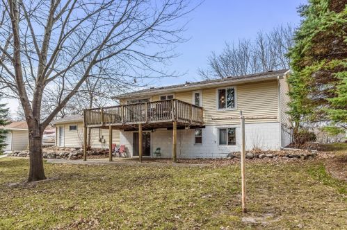 3940 Beryl Rd, Saint Paul MN  55122-1613 exterior
