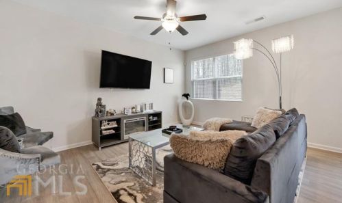 3132 Meadowstone Ln, Atlanta GA  30331-2939 exterior
