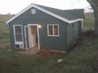 400 Fairlea Ln, Monroe, VA 24574-2603