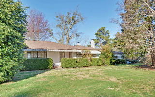 257 Chenocetah Dr, Cornelia, GA 30531-3853