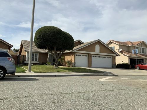 966 Sussex Rd, San Jacinto, CA 92583-2673