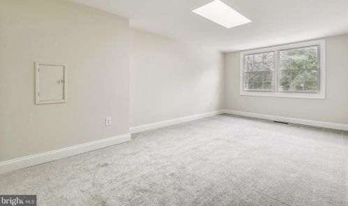 810 Burnt Mills Ave, Silver Spring MD 20901-4506 exterior