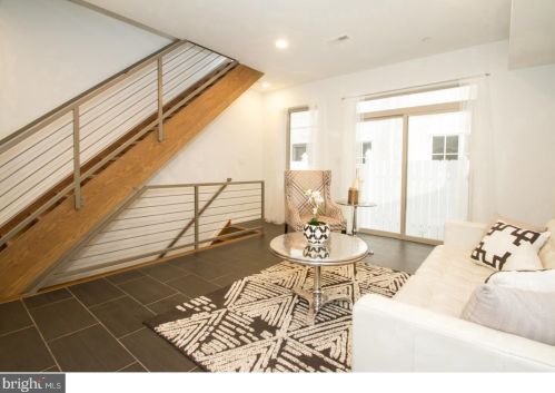 118 Ellsworth St, Philadelphia PA  19147-5408 exterior