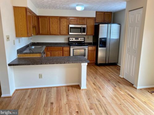 7322 Hidden Cv, Columbia MD  21046-2074 exterior