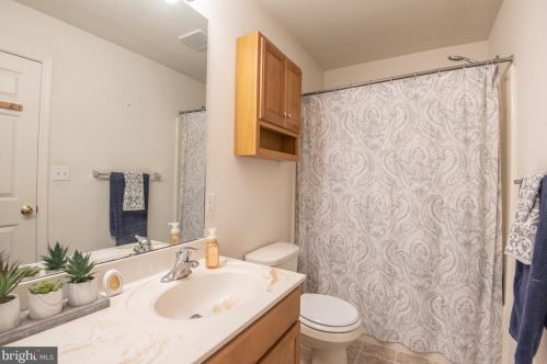 600 Fox Ridge Ln, Lebanon PA 17042-7692 exterior