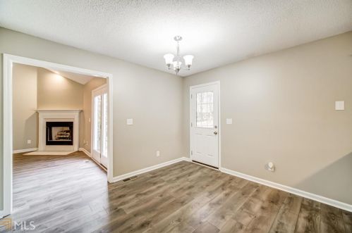 107 Night Shade Ln, Ringgold, GA 30736-2986