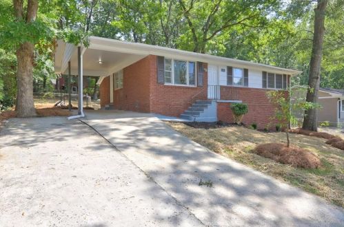 3367 Eisenhower Cir, Atlanta, GA 30354-3401