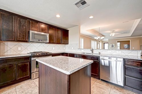 2947 Cone Flower Dr, Richmond TX 77469-5551 exterior