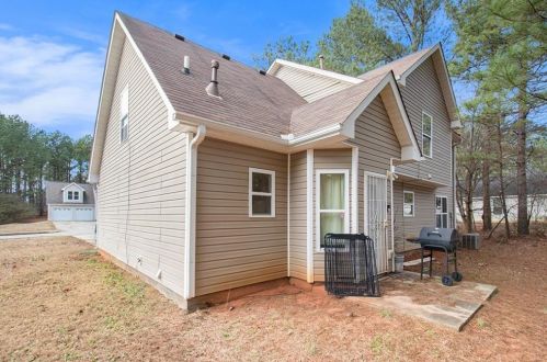 125 Edison Dr, Stockbridge GA  30281-2761 exterior